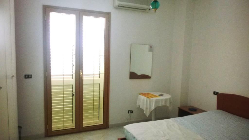 B&B Shalom Condofuri Marina Δωμάτιο φωτογραφία